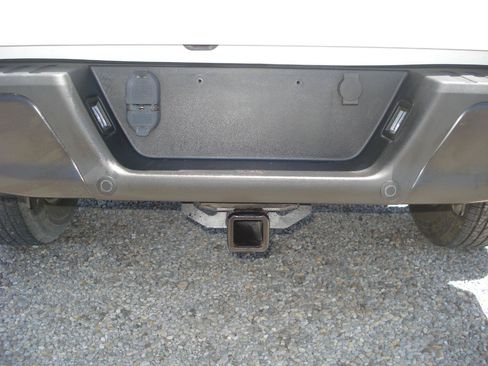 Used 2018 Ford F150 XL w/ Equipment Group 101A Mid AWD/4WD image 11