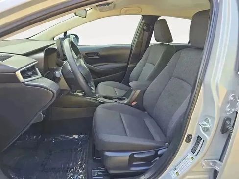 Used 2024 Toyota Corolla LE image 9