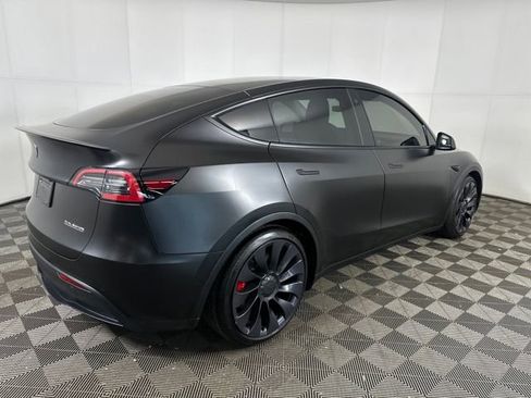 Used 2021 Tesla Model Y Performance image 3