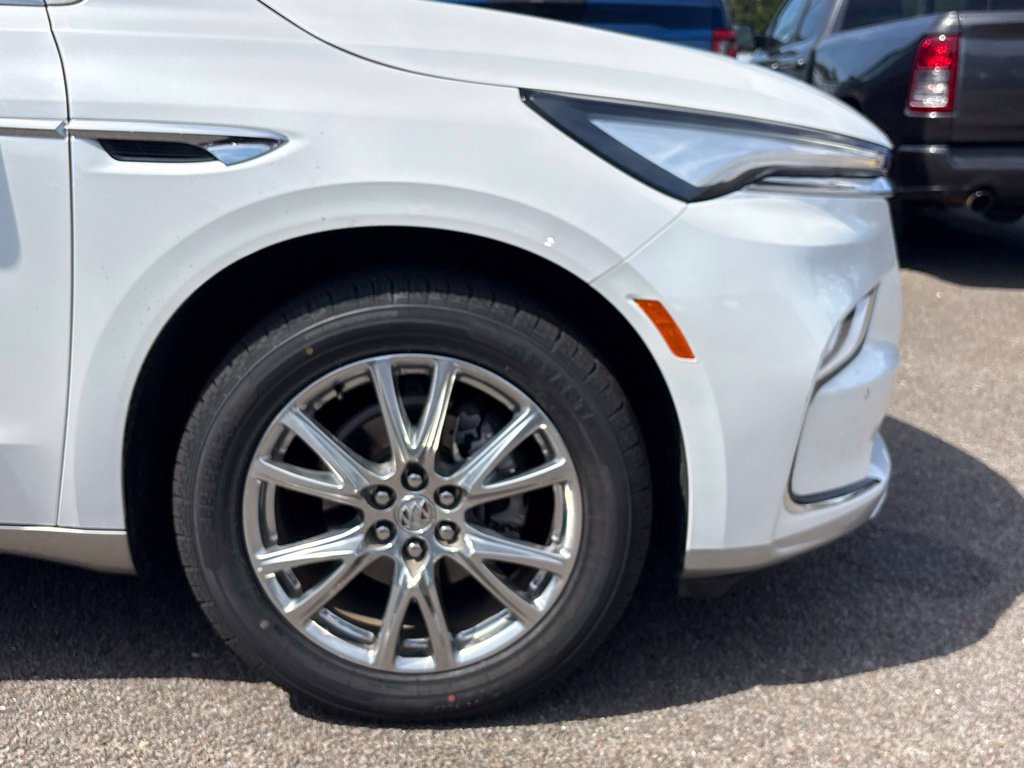 Used 2023 Buick Enclave Premium w/ Experience Buick Package FWD image 24