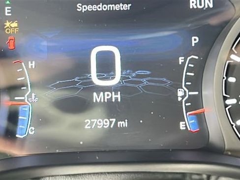 Used 2024 Jeep Compass Limited w/ Sun and Sound Group AWD/4WD image 19
