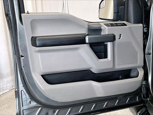 Used 2016 Ford F150 XLT w/ Equipment Group 302A Luxury image 25