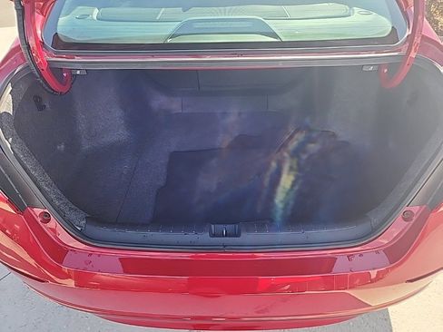 Used 2019 Honda Accord Sport image 13