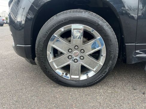 Used 2014 GMC Acadia Denali image 11