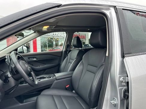 Certified 2023 Nissan Rogue SV w/ SV Premium B Package AWD/4WD image 12