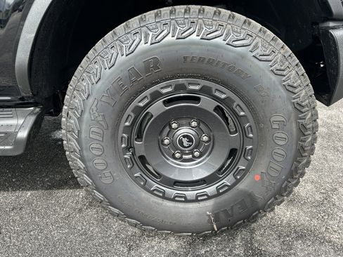 New 2025 Ford Bronco Outer Banks w/ Sasquatch Package image 10