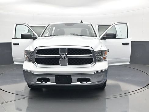 Used 2022 RAM 1500 Classic SLT w/ Electronics Group AWD/4WD image 31