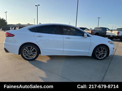 Used 2019 Ford Fusion SEL image 22