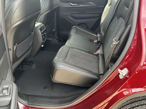 New 2025 Jeep Grand Cherokee Altitude image 20