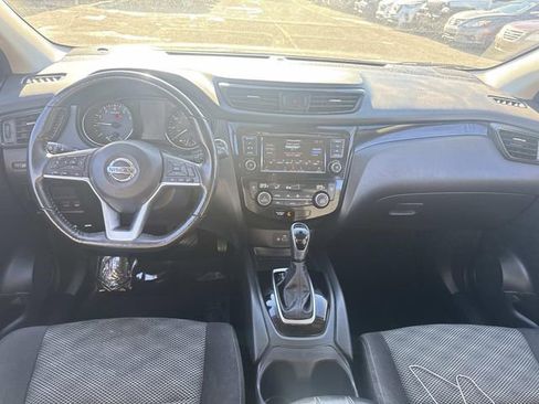 Used 2020 Nissan Rogue Sport SV w/ All-Weather Package image 15
