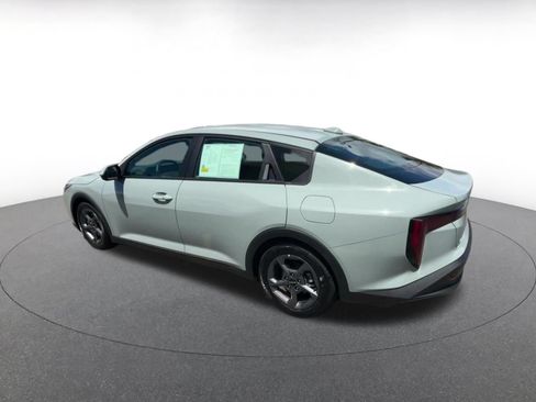 Used 2025 Kia K4 FWD image 9