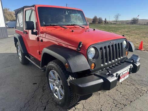 Used 2013 Jeep Wrangler Sport image 7