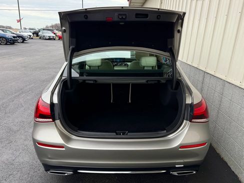 Used 2019 Mercedes-Benz A 220 4MATIC image 5