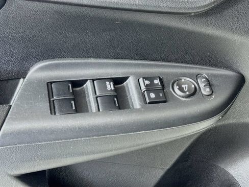 Used 2016 Honda Fit LX image 12