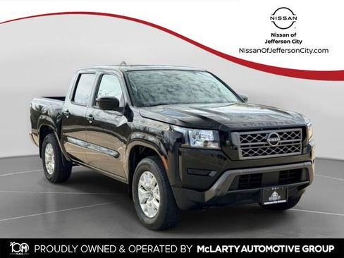 Used 2022 Nissan Frontier SV RWD image 1