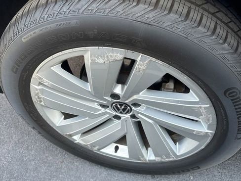 Used 2022 Volkswagen Atlas Cross Sport SE image 7