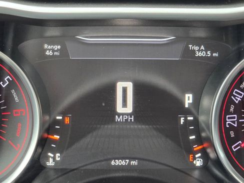 Used 2017 Dodge Challenger R/T Scat Pack w/ Leather Interior Group image 32