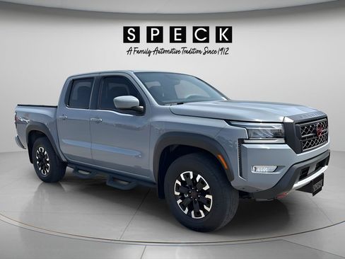 Used 2023 Nissan Frontier PRO-4X w/ Technology Package AWD/4WD image 14