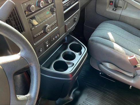 Used 2025 GMC Savana 2500 w/ Driver Convenience Package RWD image 20
