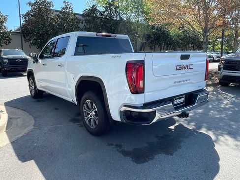 Used 2024 GMC Sierra 1500 SLT AWD/4WD image 5