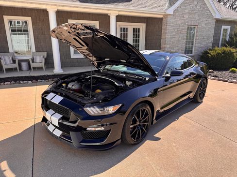 Used 2016 Ford Mustang Shelby GT350 w/ Track Package image 29