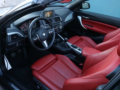 Used 2015 BMW M235i Convertible image 18