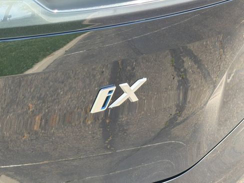 Used 2024 BMW iX xDrive50 w/ Premium Package image 40