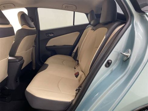 Used 2016 Toyota Prius Four image 18