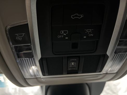 Used 2022 RAM 1500 Laramie image 27