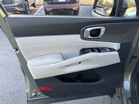 New 2025 Kia Sorento SX image 25