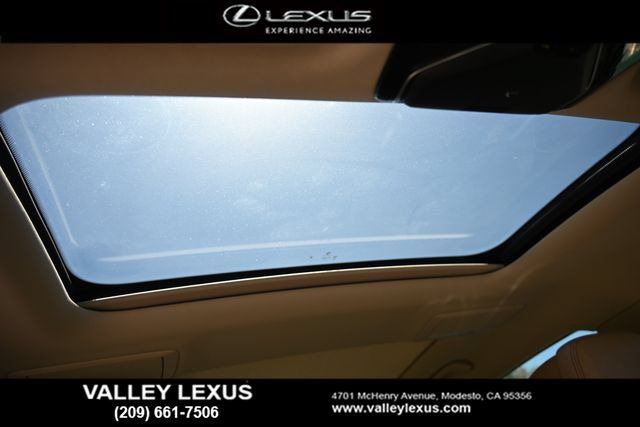 Used 2022 BMW 750i xDrive AWD/4WD image 6