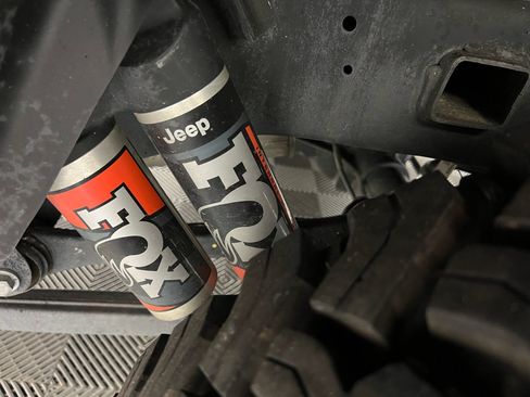 Used 2023 Jeep Gladiator Mojave w/ Cold Weather Group image 36