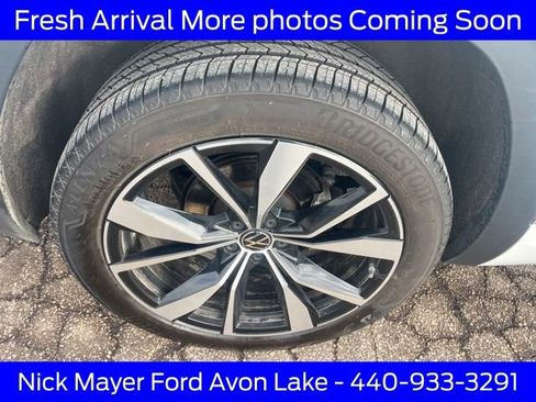 Used 2025 Volkswagen Atlas SEL Premium R-Line image 14