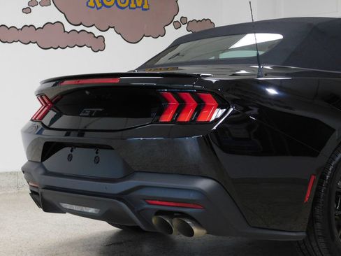 Used 2025 Ford Mustang GT Premium RWD image 82