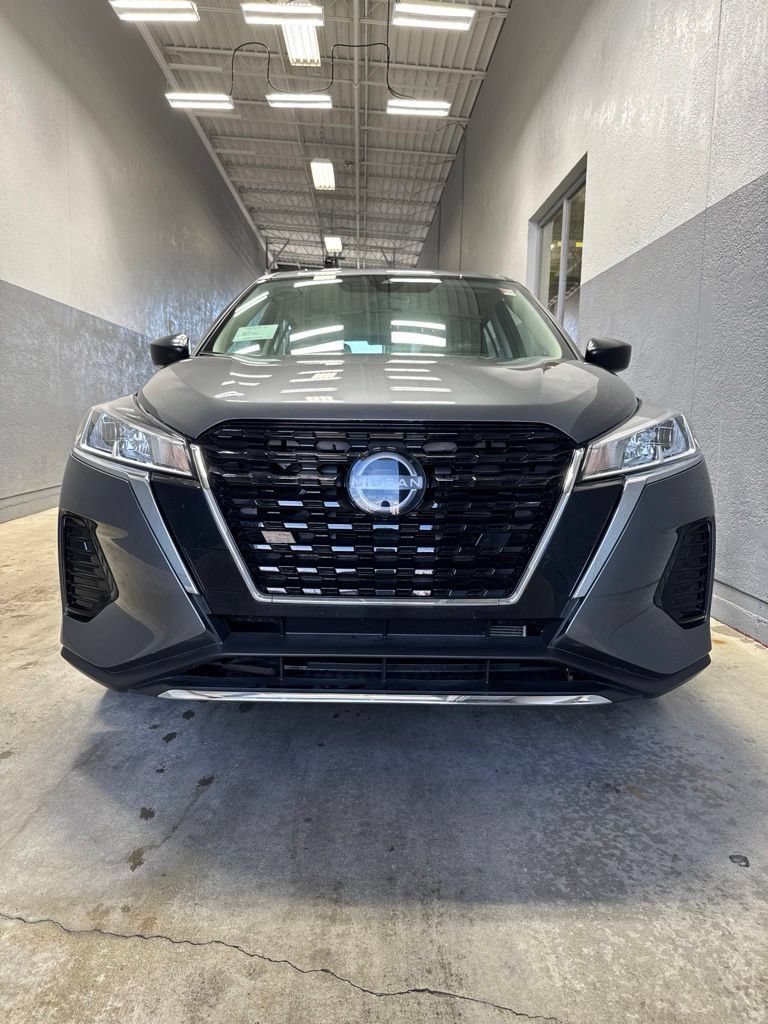 Used 2025 Nissan Kicks Play S FWD image 33