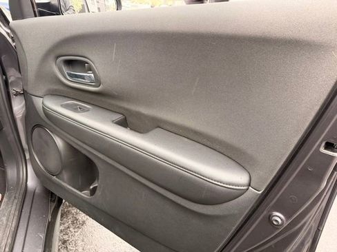 Used 2021 Honda HR-V LX image 4