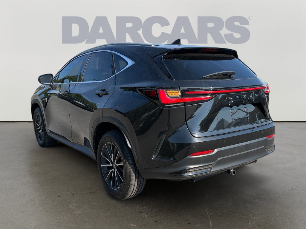 Used 2024 Lexus NX 250 FWD image 3
