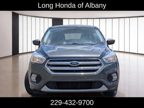 Used 2019 Ford Escape SE AWD/4WD image 2
