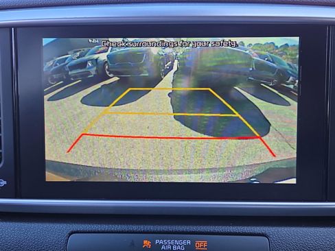 Used 2021 Kia Sportage S image 17