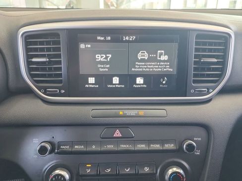 Used 2020 Kia Sportage LX image 13