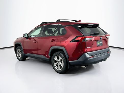 Used 2022 Toyota RAV4 XLE w/ Convenience Package AWD/4WD image 5