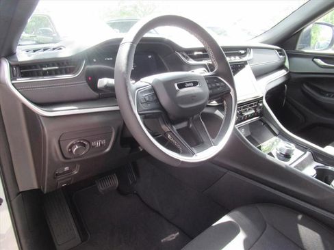 New 2026 Jeep Grand Cherokee L 4WD image 18