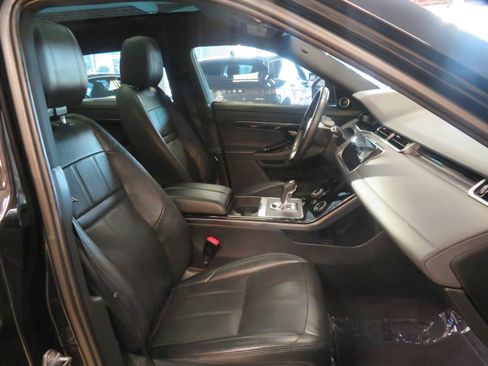 Used 2020 Land Rover Range Rover Evoque SE AWD/4WD image 25
