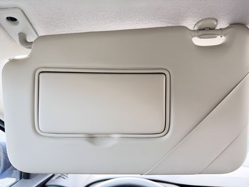 Certified 2025 Nissan Kicks Play S FWD image 25