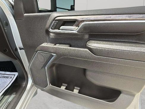 Used 2024 Chevrolet Silverado 2500 LTZ AWD/4WD image 35