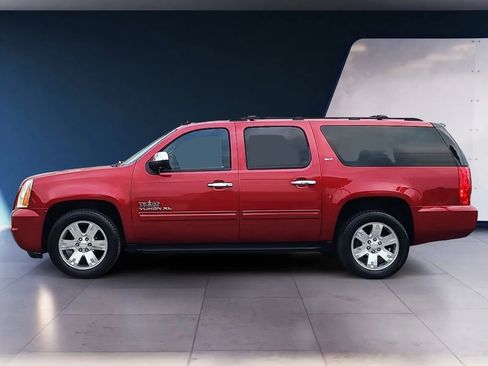 Used 2014 GMC Yukon XL SLT w/ Texas Edition image 2