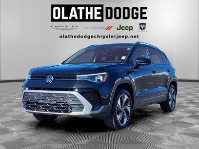 Used 2025 Volkswagen Taos SE