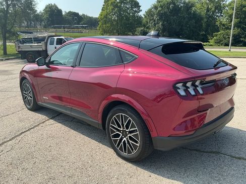 Used 2025 Ford Mustang Mach-E Premium AWD/4WD image 3
