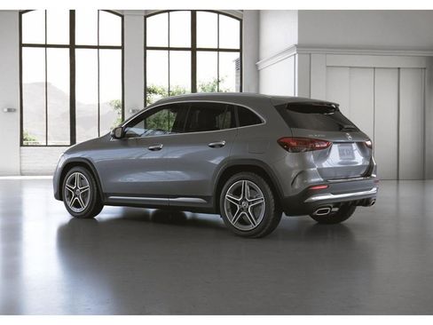 Certified 2023 Mercedes-Benz GLA 250 4MATIC image 31
