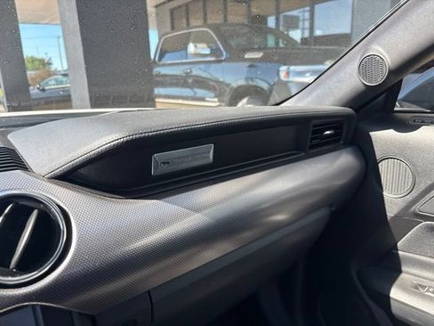 Used 2021 Ford Mustang GT RWD image 11